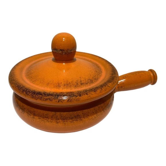 De Silva (Italy) Terracotta Bean Pot With Lid - Picture 2 of 6